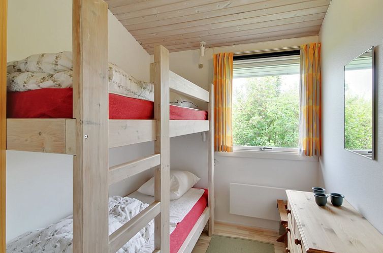 Vakantiehuis "Lissi" - 700m from the sea