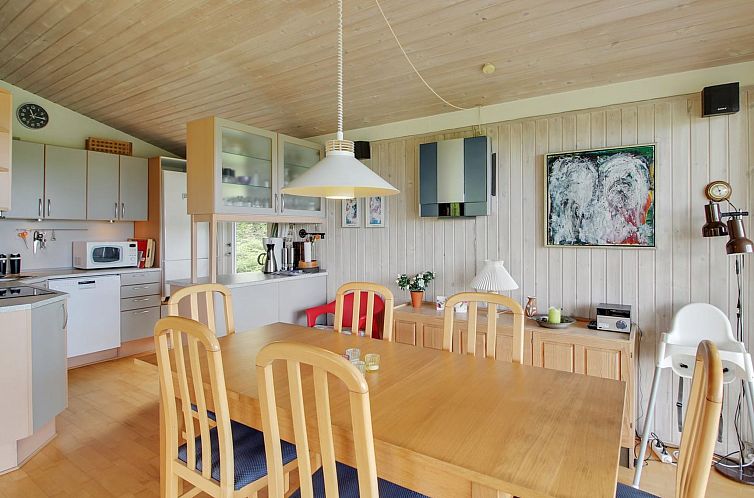 Vakantiehuis "Lissi" - 700m from the sea