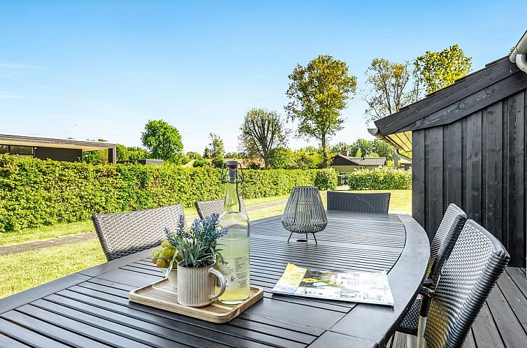 Vakantiehuis "Kody" - 400m from the sea