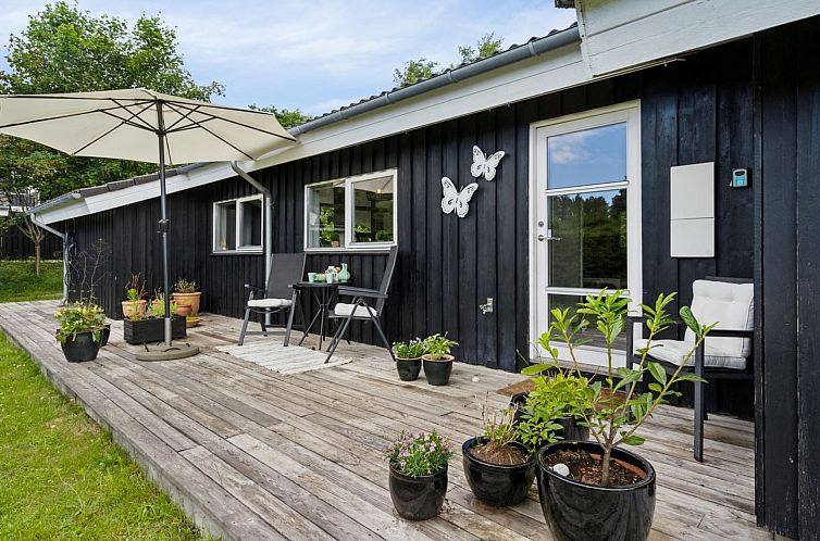 Vakantiehuis "Caro" - 900m from the sea