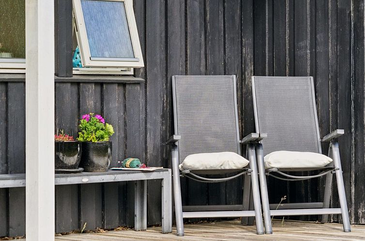 Vakantiehuis "Caro" - 900m from the sea