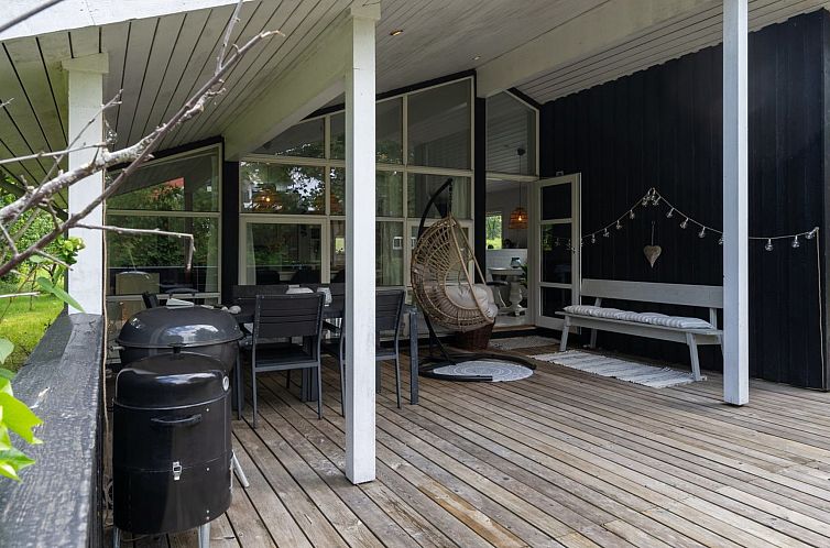 Vakantiehuis "Caro" - 900m from the sea