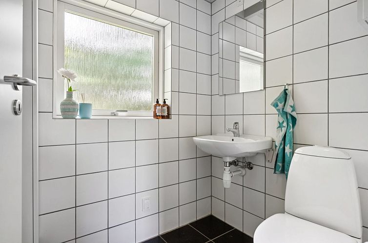 Vakantiehuis "Caro" - 900m from the sea