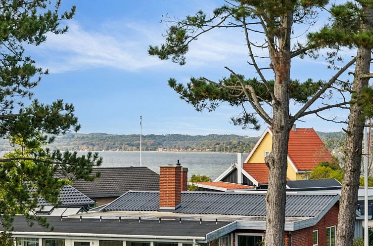 Vakantiehuis "Elmeri" - 200m from the sea