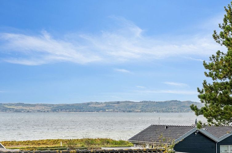 Vakantiehuis "Elmeri" - 200m from the sea