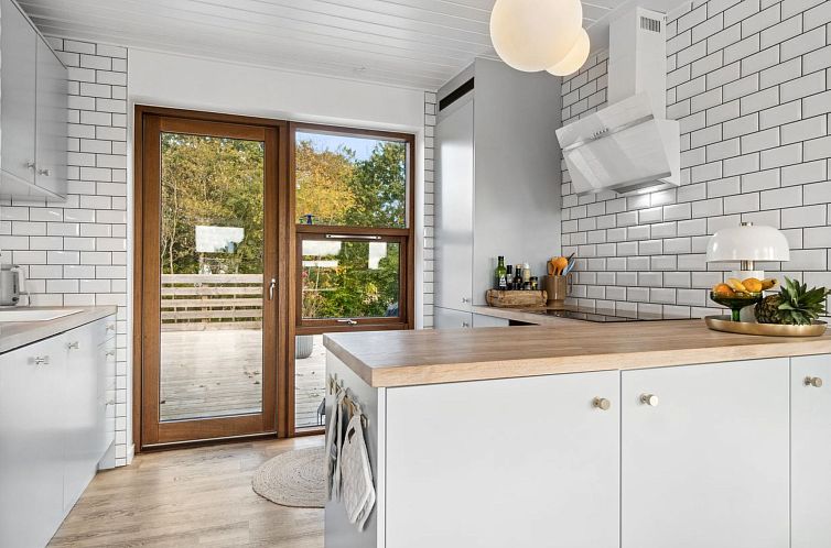 Vakantiehuis "Elmeri" - 200m from the sea