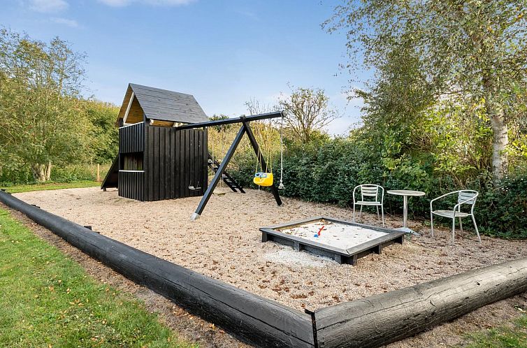 Vakantiehuis "Soeren" - 300m from the sea