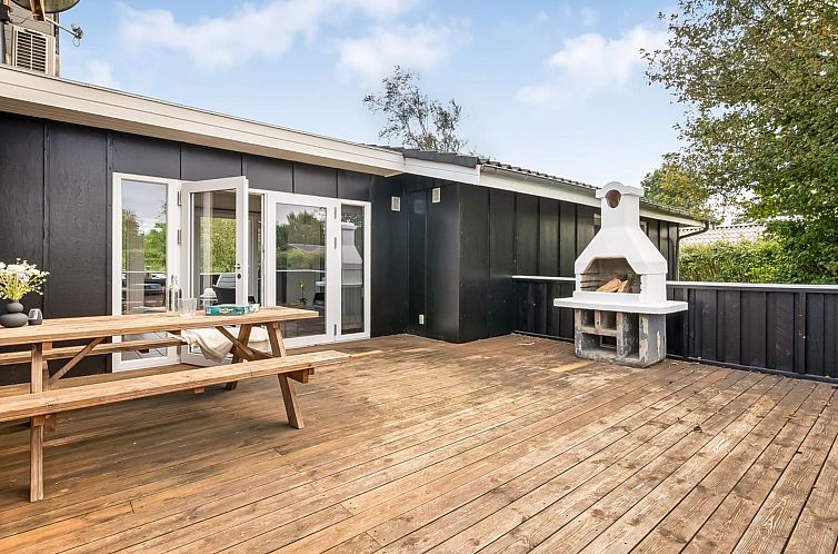 Vakantiehuis "Soeren" - 300m from the sea