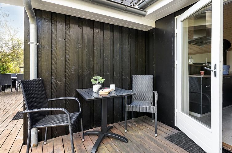 Vakantiehuis "Soeren" - 300m from the sea