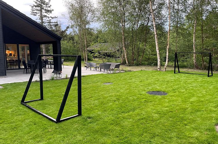 Vakantiehuis "Laina" - 250m from the sea