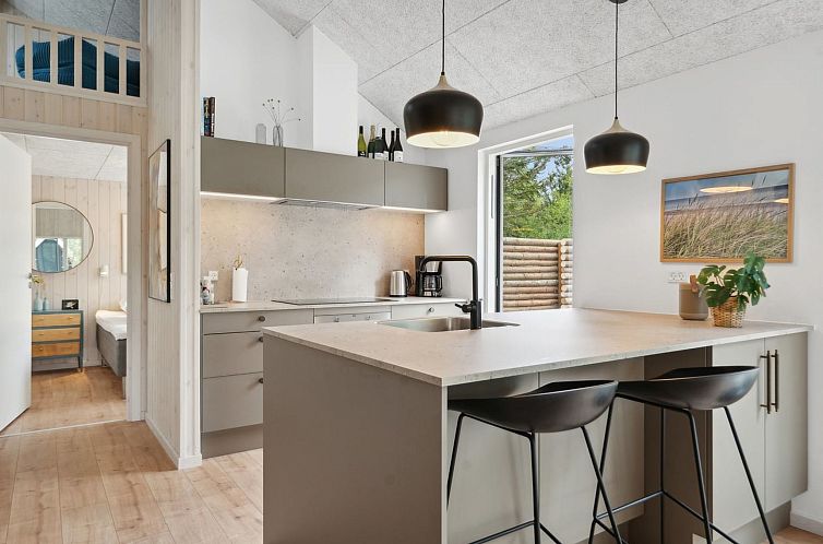 Vakantiehuis "Laina" - 250m from the sea