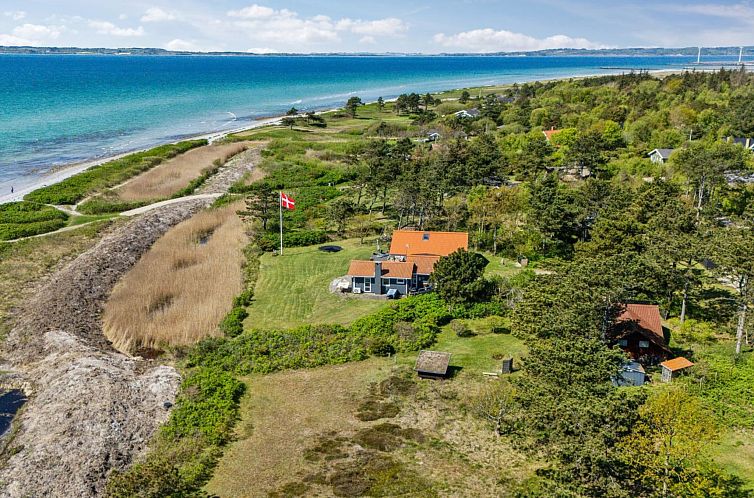 Vakantiehuis "Hening" - 50m from the sea