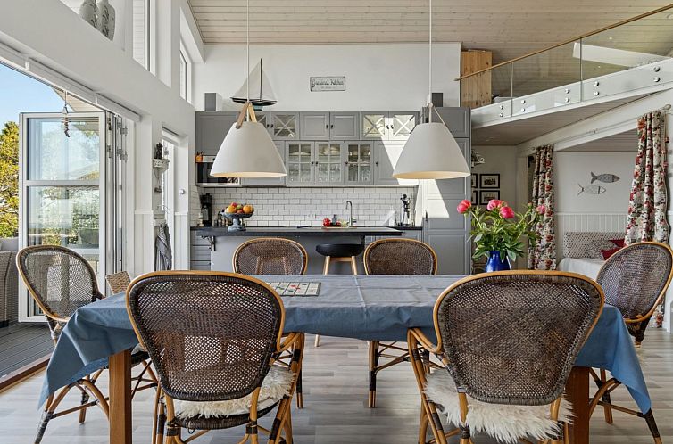 Vakantiehuis "Hening" - 50m from the sea