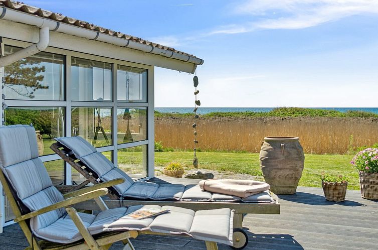 Vakantiehuis "Hening" - 50m from the sea