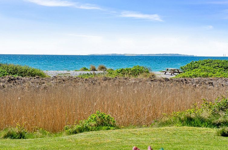 Vakantiehuis "Hening" - 50m from the sea