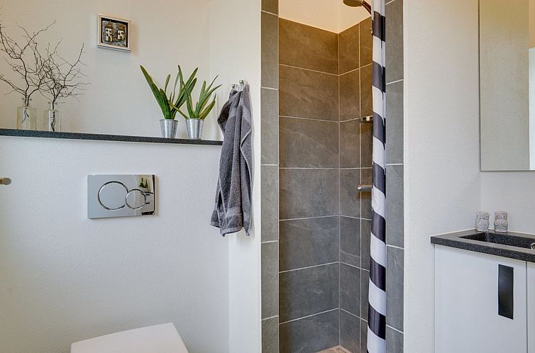 Vakantiehuis "Adela" - 1km from the sea