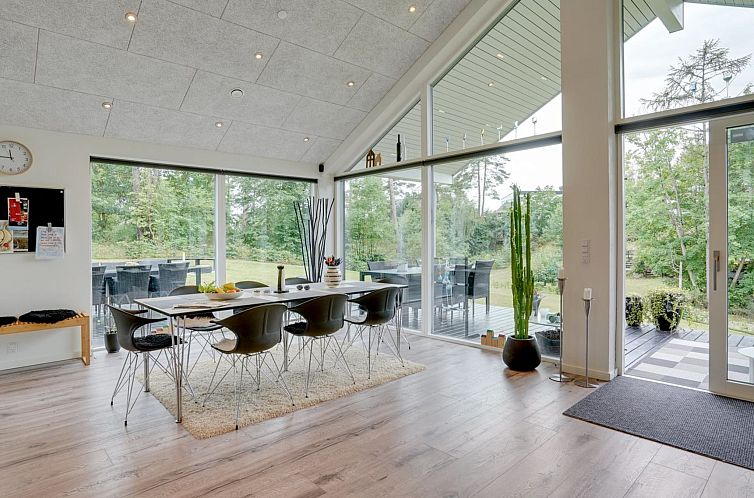 Vakantiehuis "Adela" - 1km from the sea