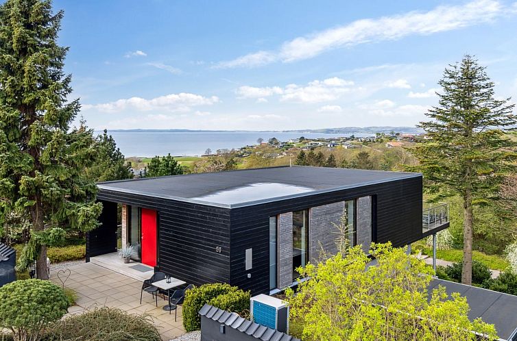 Vakantiehuis "Iarund" - 600m from the sea