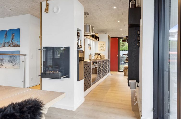 Vakantiehuis "Iarund" - 600m from the sea