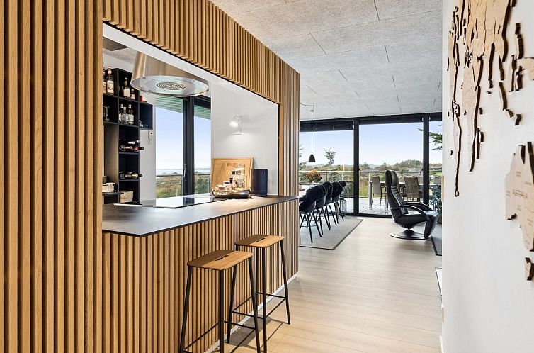 Vakantiehuis "Iarund" - 600m from the sea