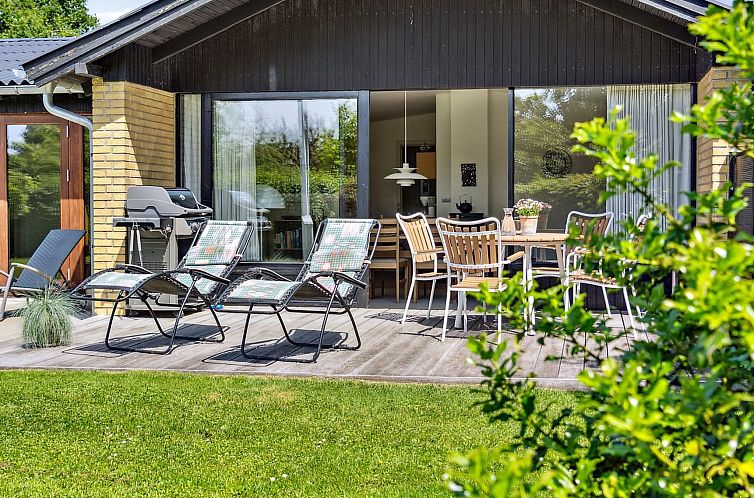 Vakantiehuis "Mechthild" - 700m from the sea