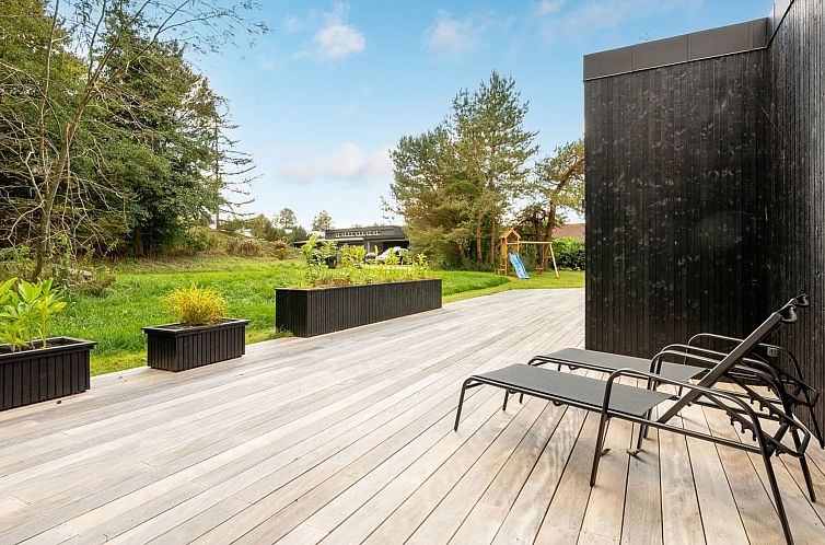 Vakantiehuis "Hortense" - 900m from the sea