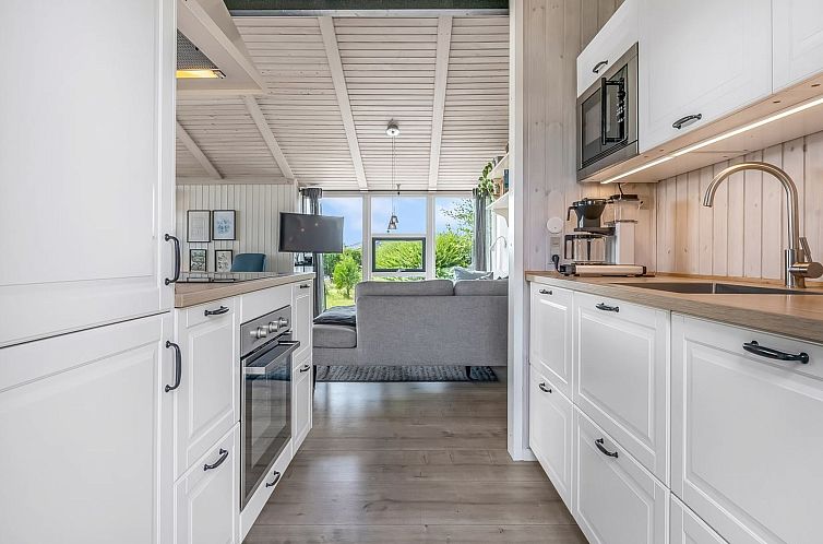 Vakantiehuis "Asko" - 350m from the sea