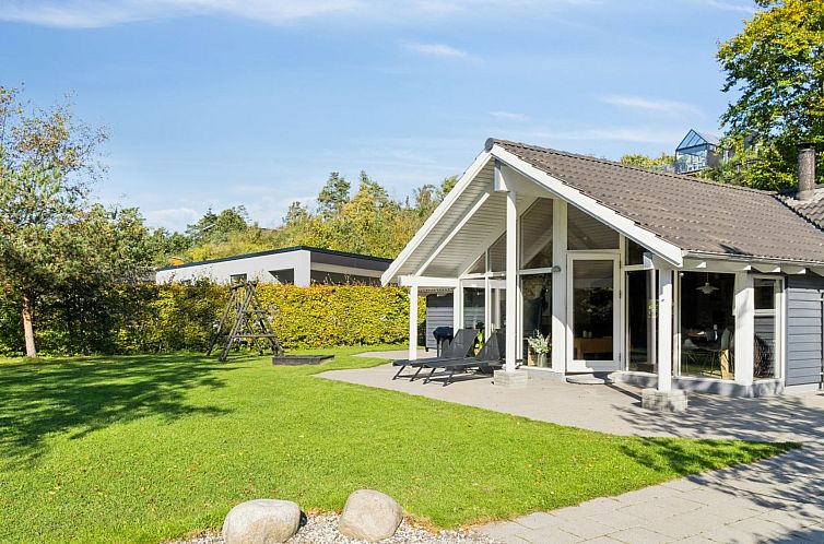 Vakantiehuis "Solborg" - 800m from the sea