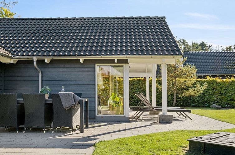 Vakantiehuis "Solborg" - 800m from the sea