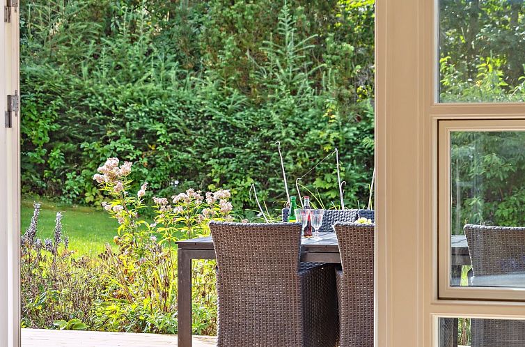 Vakantiehuis "Maureen" - 300m from the sea