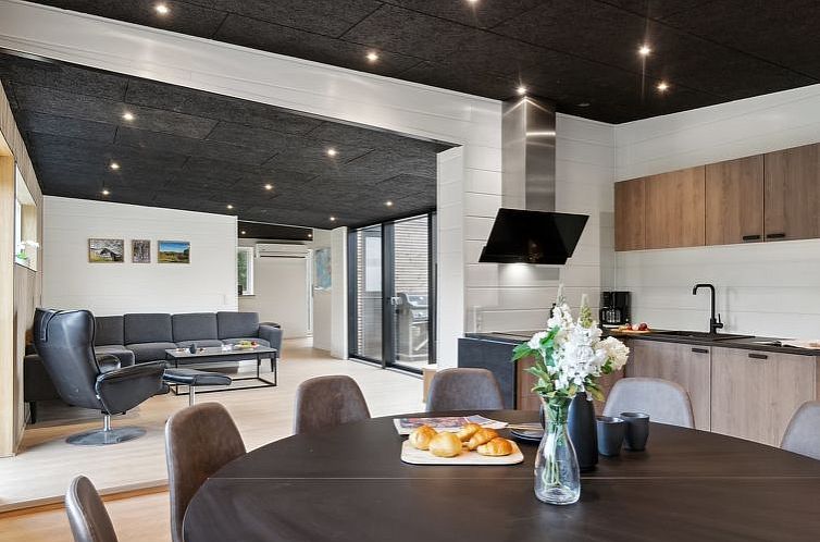 Vakantiehuis "Danske" - 6.8km from the sea