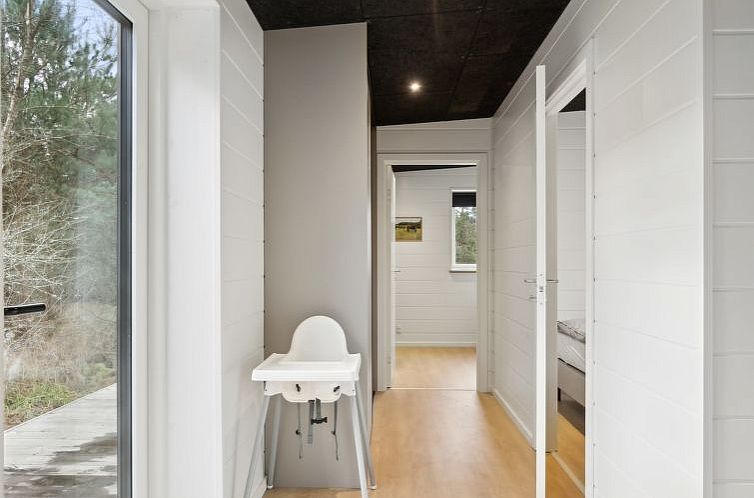 Vakantiehuis "Danske" - 6.8km from the sea