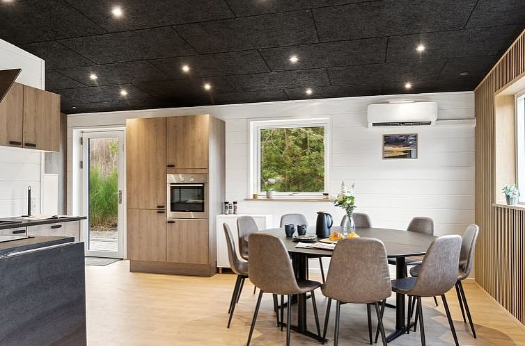 Vakantiehuis "Danske" - 6.8km from the sea