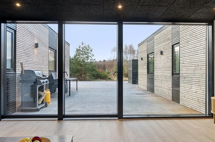 Vakantiehuis "Danske" - 6.8km from the sea