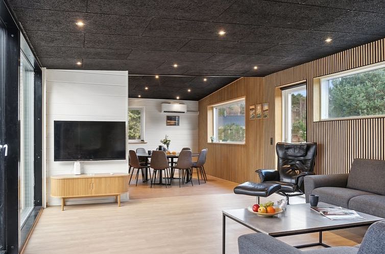 Vakantiehuis "Danske" - 6.8km from the sea