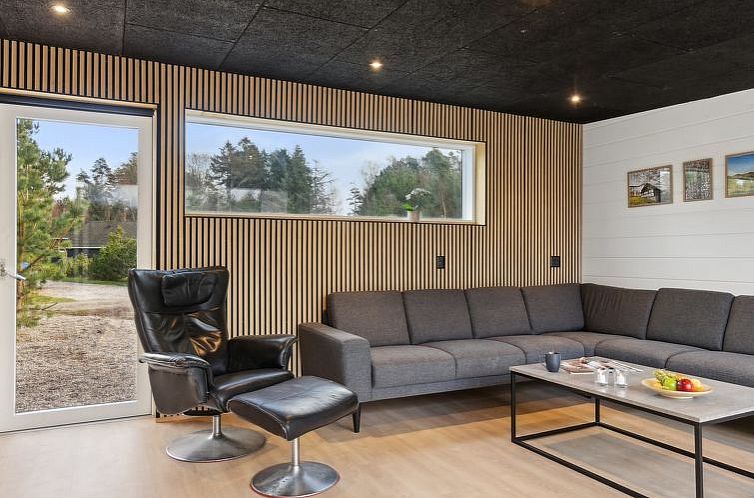 Vakantiehuis "Danske" - 6.8km from the sea