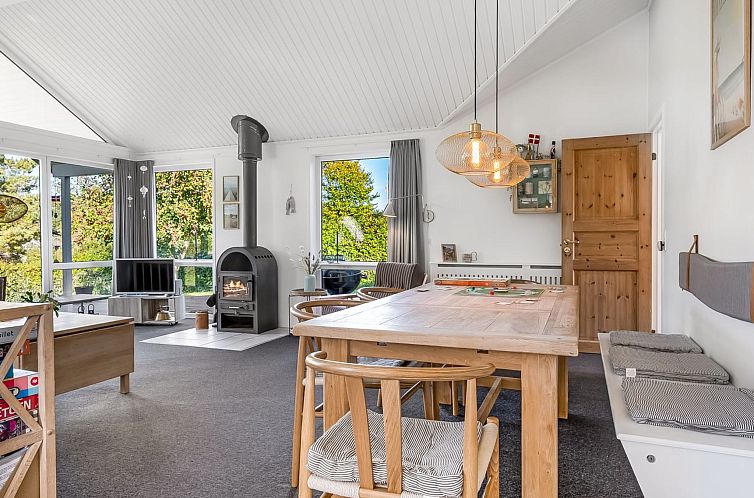 Vakantiehuis "Alfhild" - 30m from the sea
