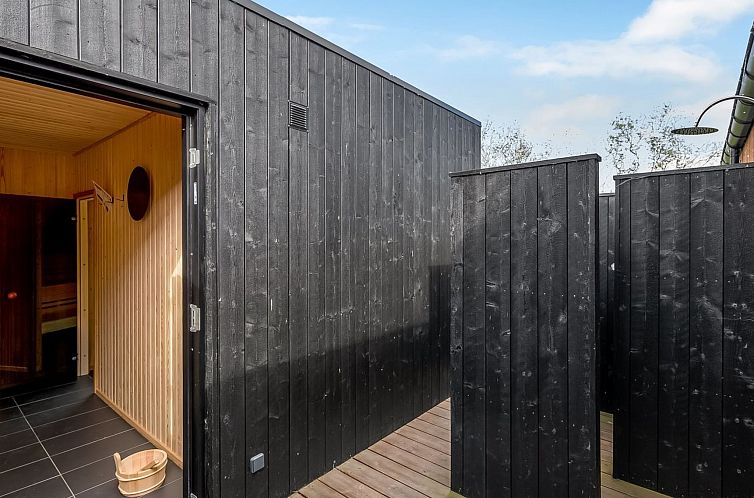 Vakantiehuis "Willi" - 600m from the sea