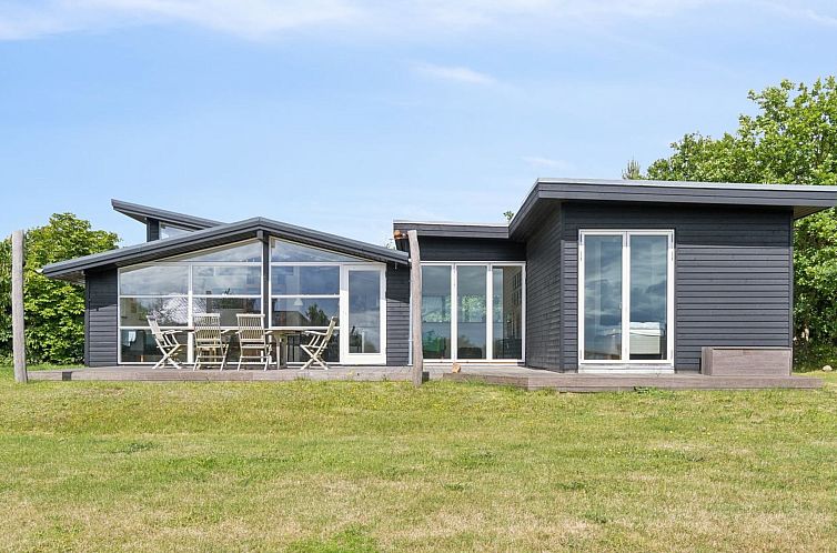 Vakantiehuis "Joseph" - 500m from the sea