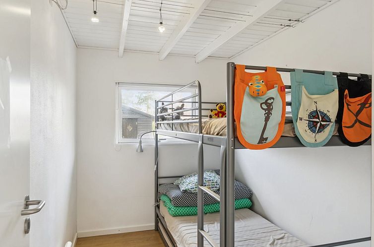 Vakantiehuis "Joseph" - 500m from the sea