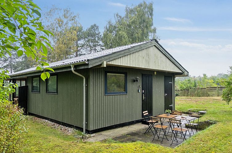 Vakantiehuis "Lavrans" - 1km from the sea