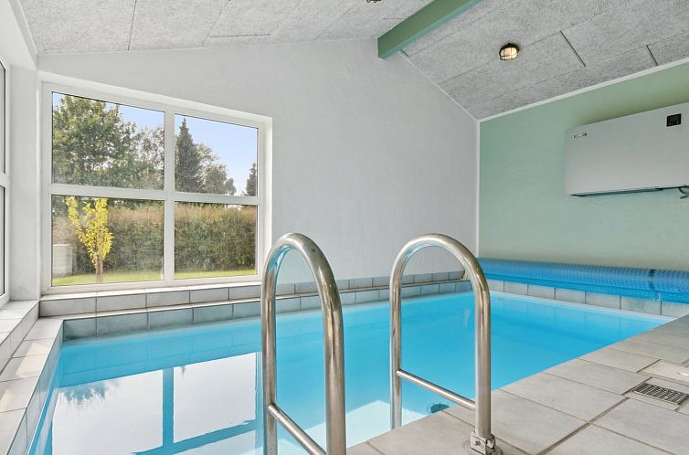 Vakantiehuis "Svenn" - 300m from the sea