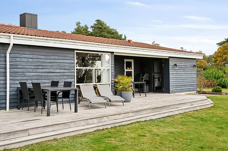 Vakantiehuis "Liesel" - 700m from the sea