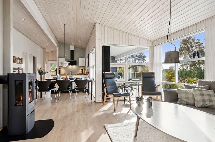 Vakantiehuis "Liesel" - 700m from the sea