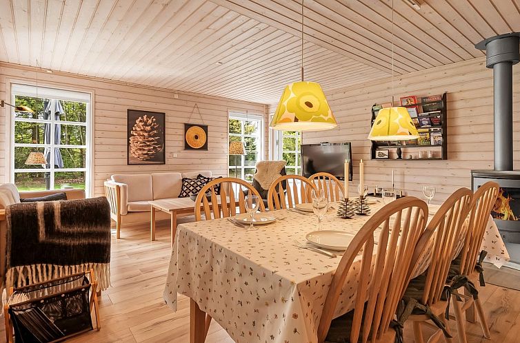 Vakantiehuis "Iorund" - 9km from the sea