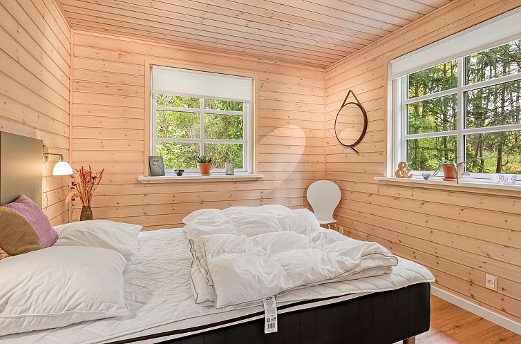 Vakantiehuis "Iorund" - 9km from the sea