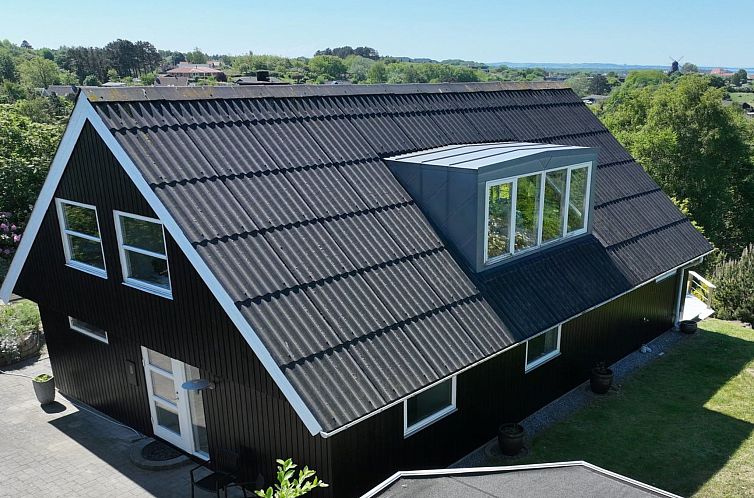 Vakantiehuis "Asta" - 1km from the sea