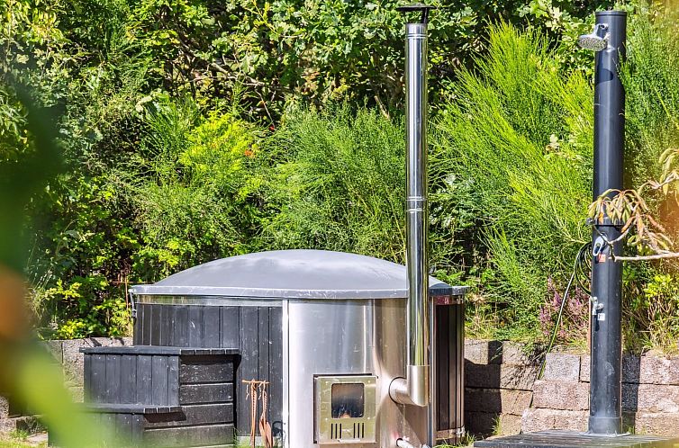 Vakantiehuis "Asta" - 1km from the sea