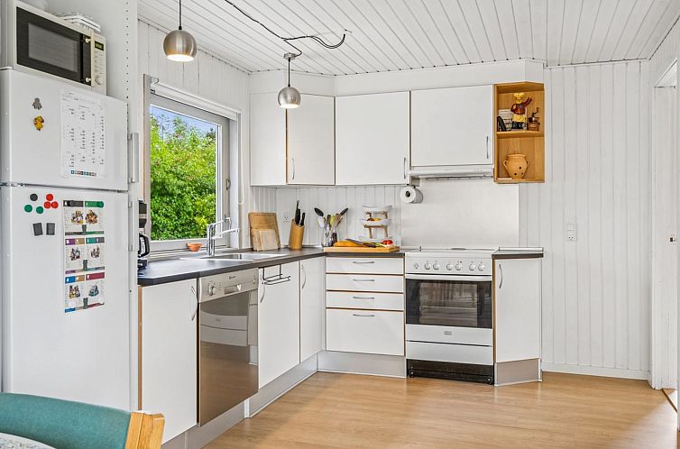 Vakantiehuis "Mani" - 1.1km from the sea