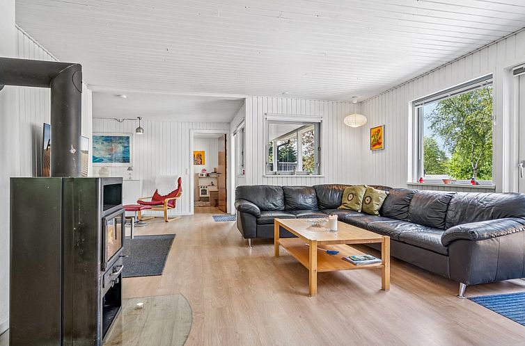 Vakantiehuis "Mani" - 1.1km from the sea
